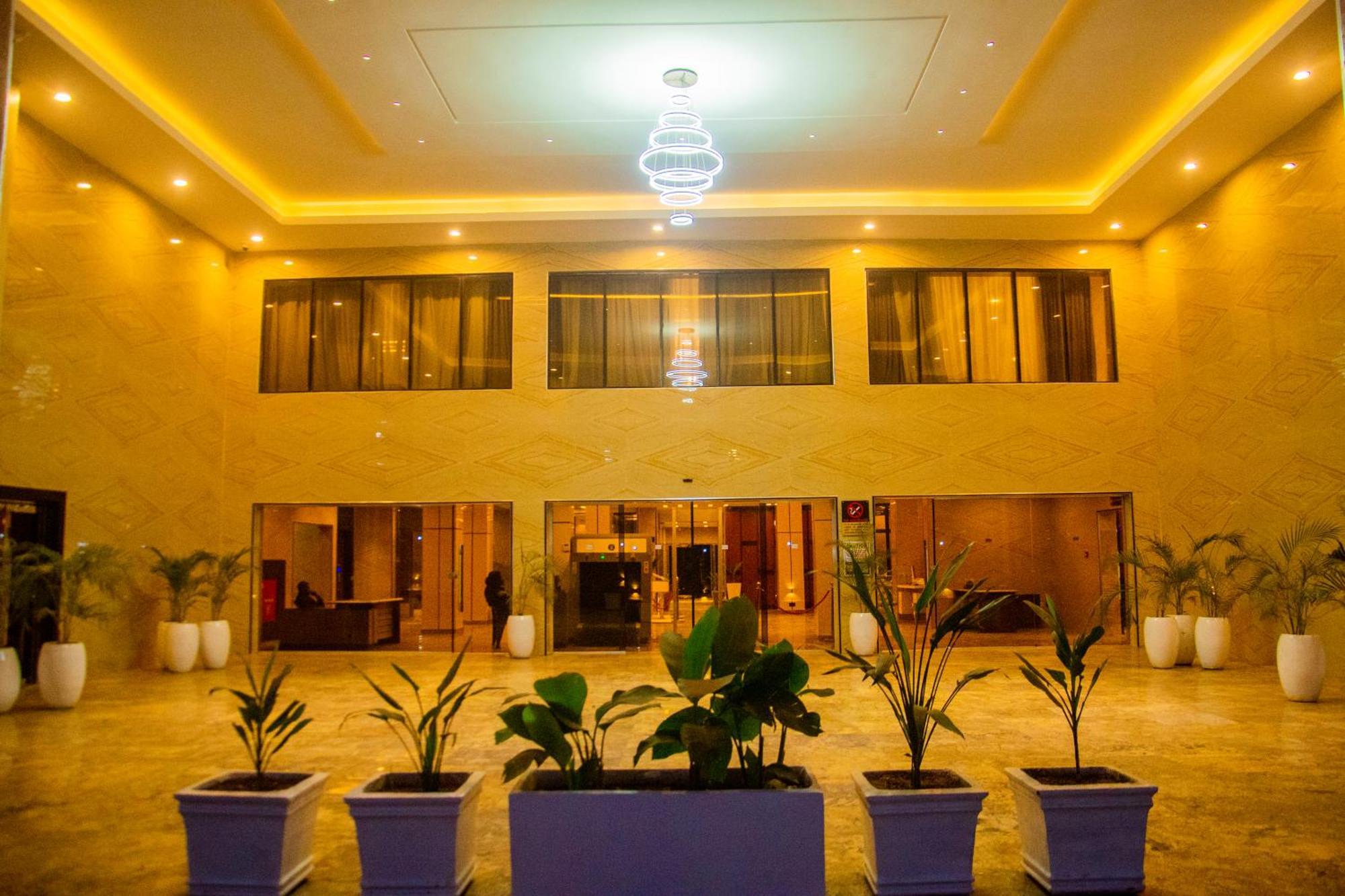 Boulevard Owerri Hotel Exteriér fotografie