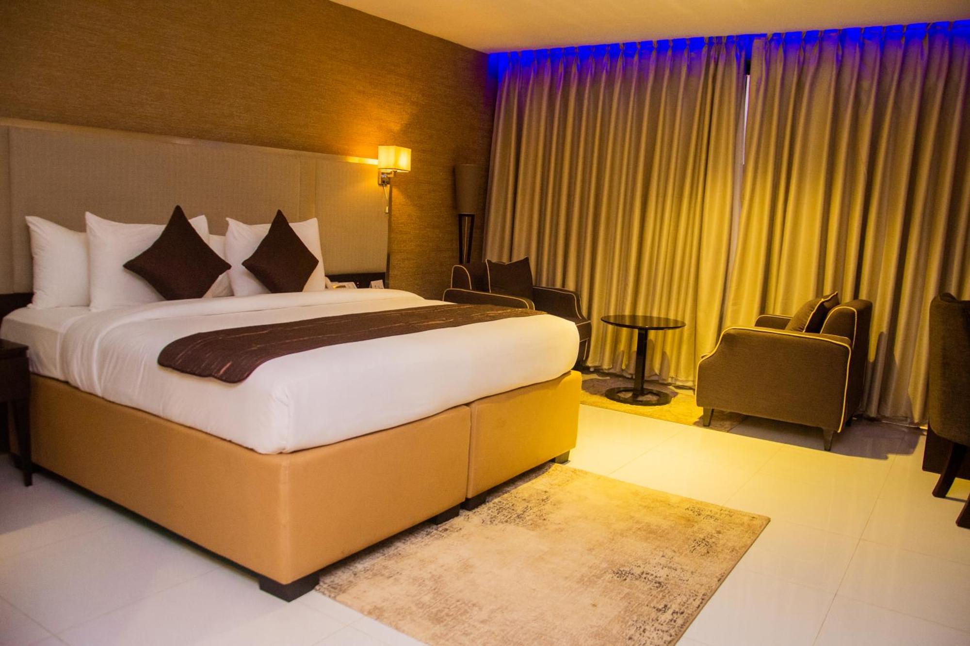 Boulevard Owerri Hotel Exteriér fotografie
