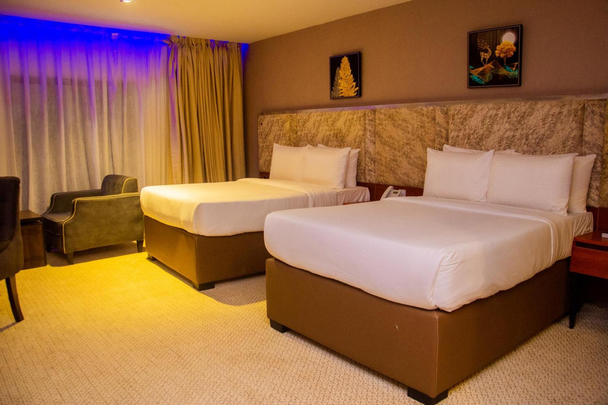 Boulevard Owerri Hotel Exteriér fotografie