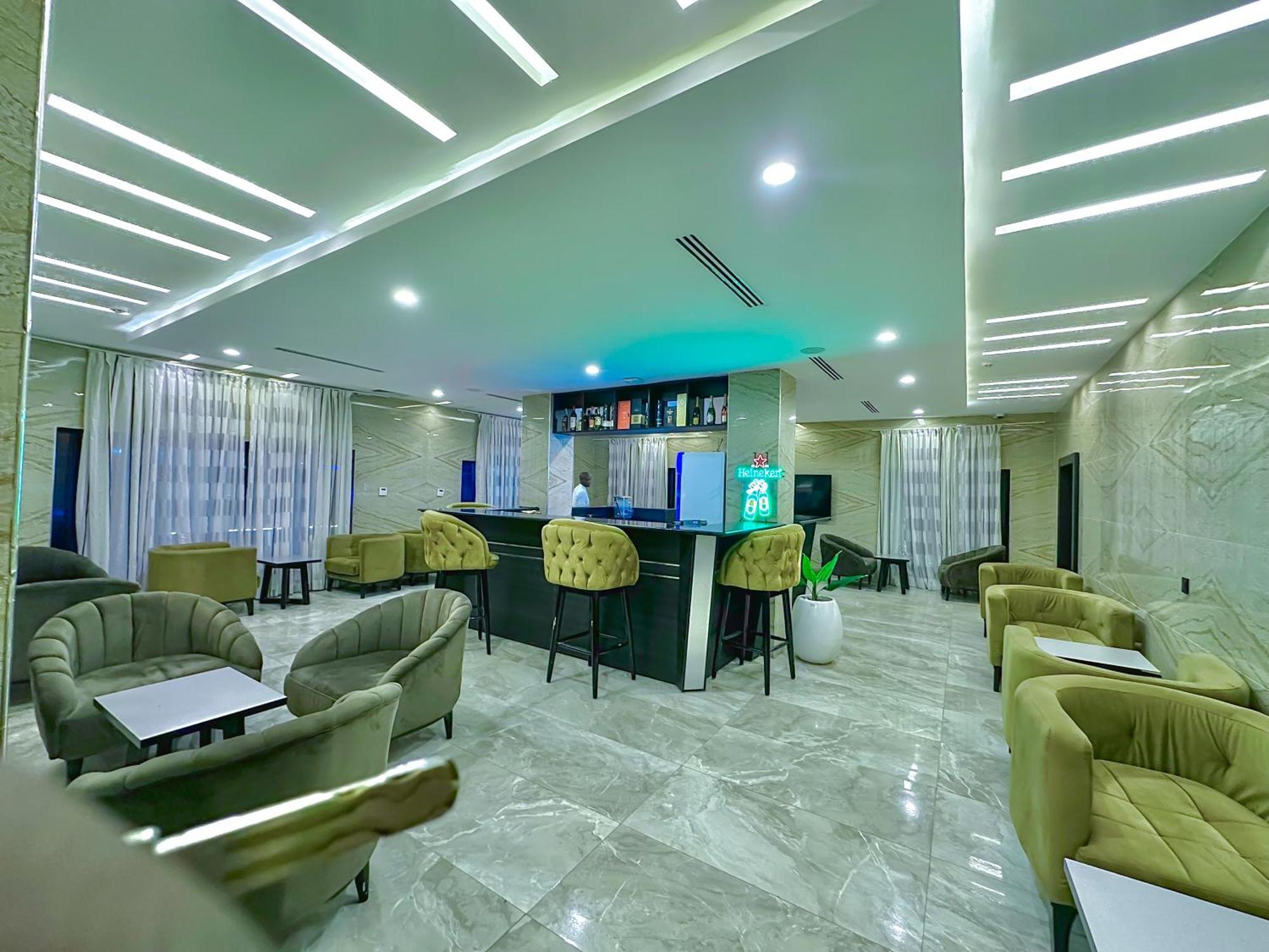 Boulevard Owerri Hotel Exteriér fotografie